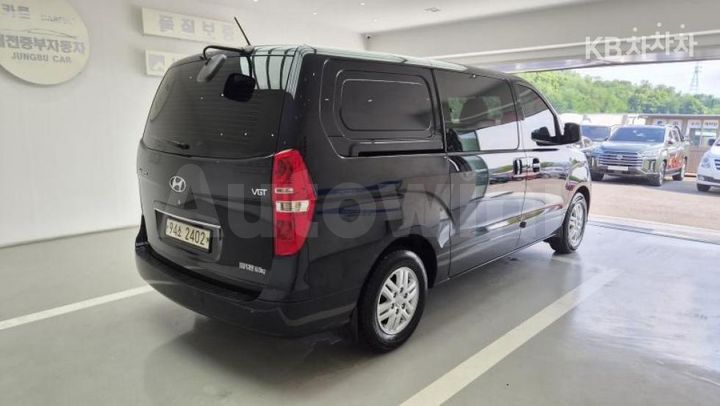 Hyundai Starex 2021 — 4