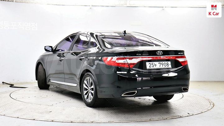 Hyundai Grandeur 2012 KMHFF41CBCA209487 — 2