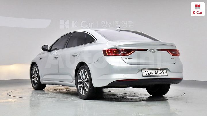 Renault SM6 2016 — 2