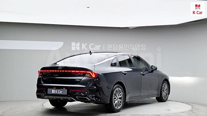 Kia K5 2021 KNAG341JBMA012369 — 2