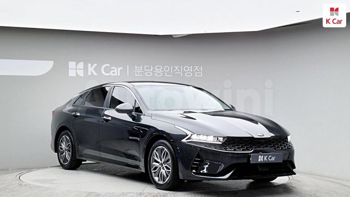 Kia K5 2021 KNAG341JBMA012369 — 3