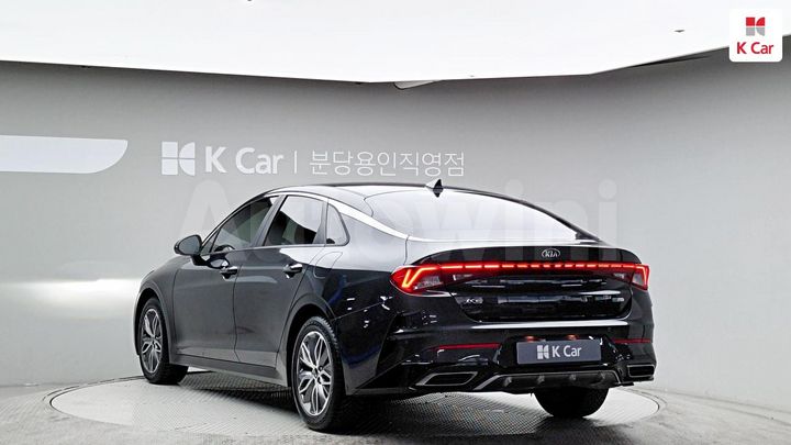 Kia K5 2021 KNAG341JBMA012369 — 4