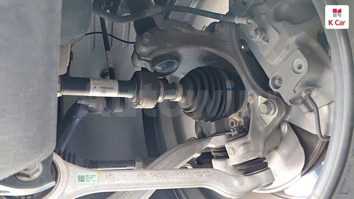 Genesis GV70 2025 KMTMA81BDSU189159 — 2