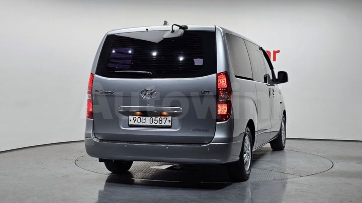 Hyundai Starex 2017 — 3