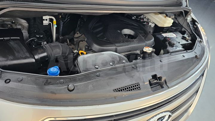 Hyundai Starex 2017 — 5