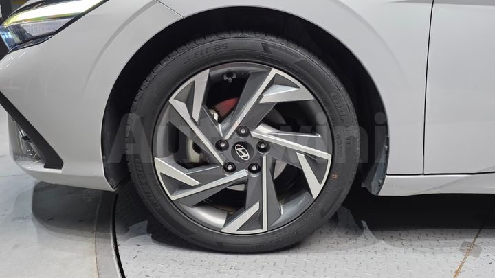 Hyundai Avante 2024 — 5