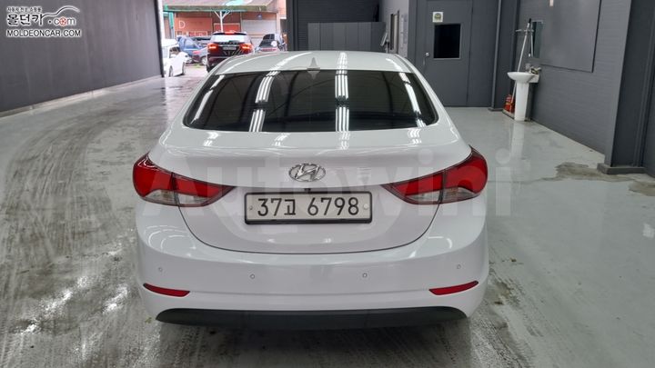 Hyundai Avante 2013 — 4