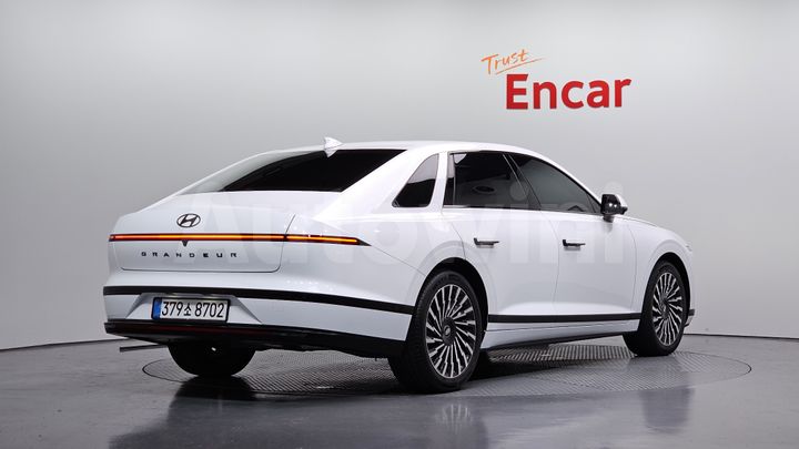 Hyundai Grandeur 2026 — 2