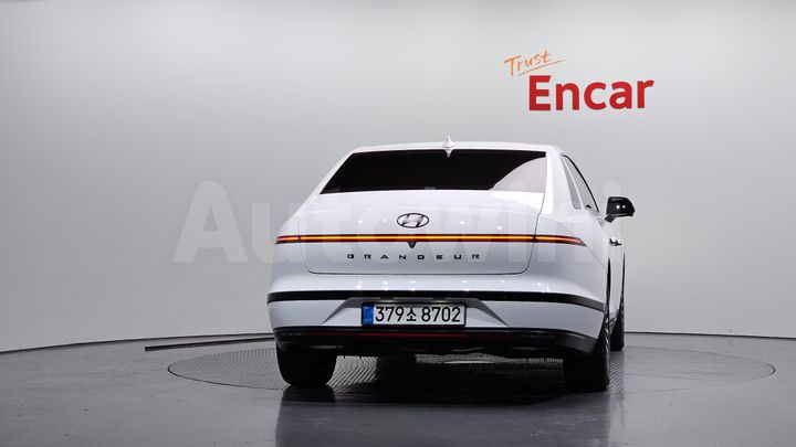 Hyundai Grandeur 2026 — 4