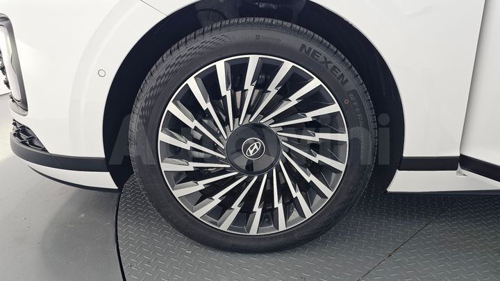 Hyundai Grandeur 2026 — 5