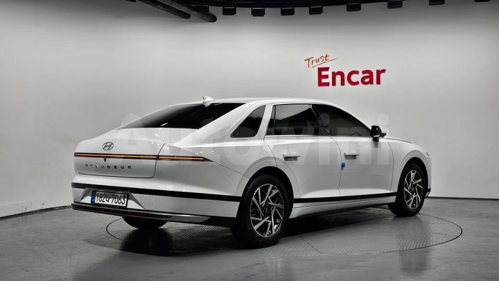 Hyundai Grandeur 2025 — 2