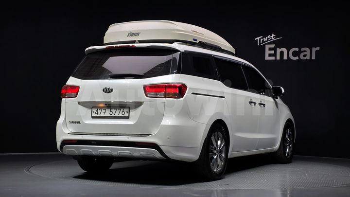 Kia Carnival 2018 — 2