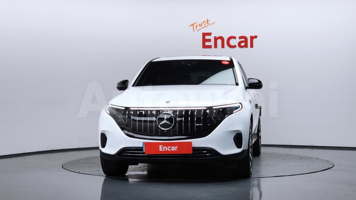 Mercedes-Benz EQC 2020 — 3