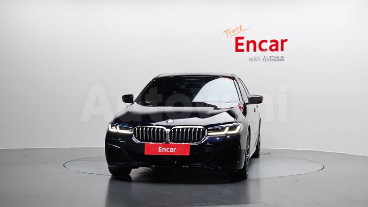 BMW 5 Series 2023 — 3