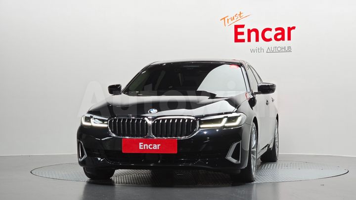 BMW 5 Series 2023 — 3