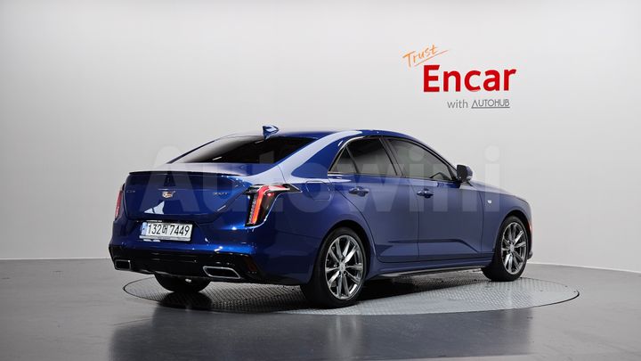 Cadillac CT4