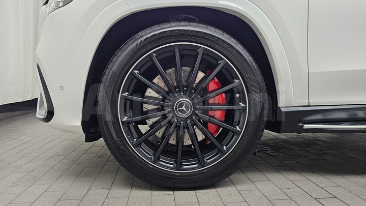 Mercedes-Benz GLS Class 2026 — 4