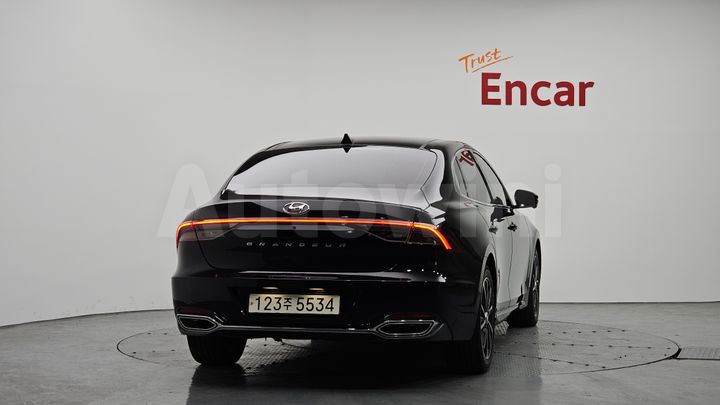 Hyundai Grandeur 2022 — 4