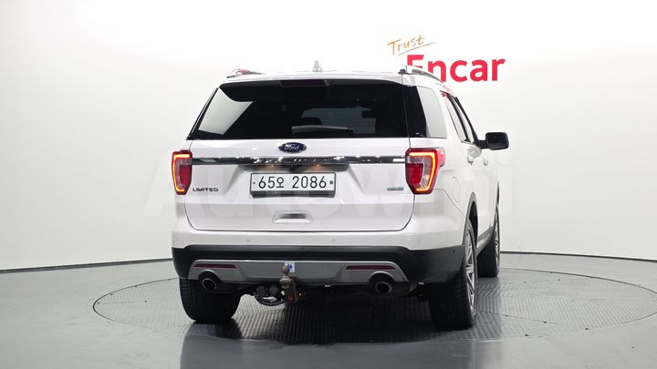 Ford Explorer 2017 — 4