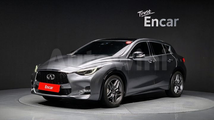 Infiniti Q