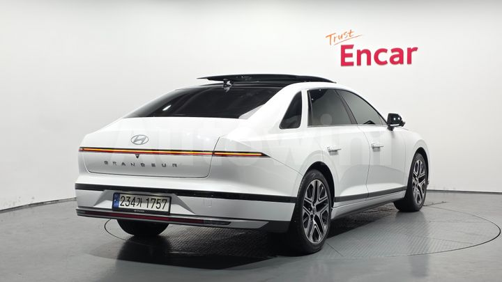 Hyundai Grandeur 2024 — 2