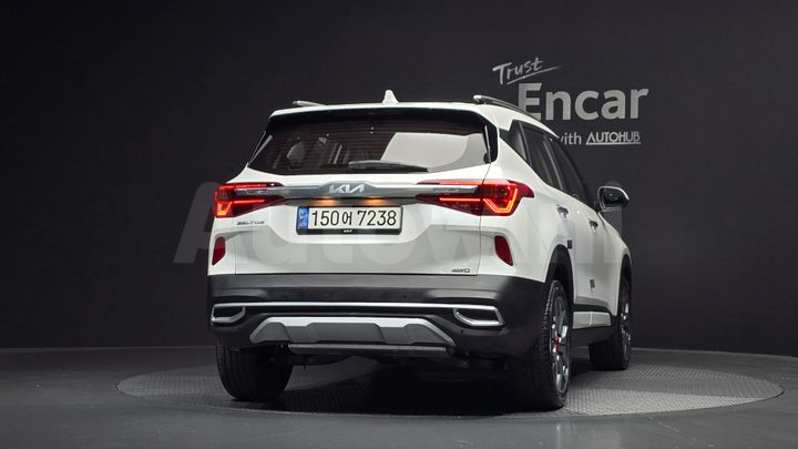 Kia Seltos 2023 — 3