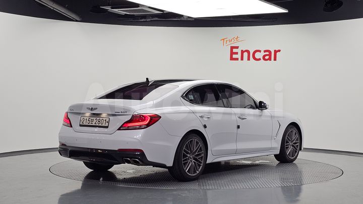 Genesis G70 2018 — 2