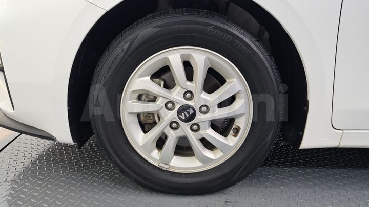 Kia K3 2020 — 4