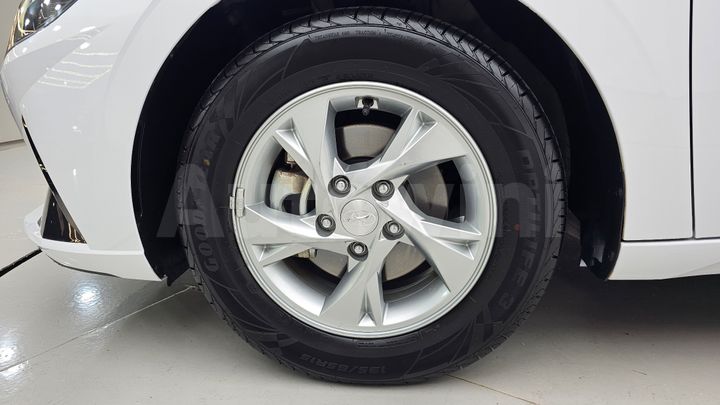 Hyundai Avante 2023 — 5