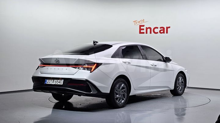 Hyundai Avante 2024 — 2