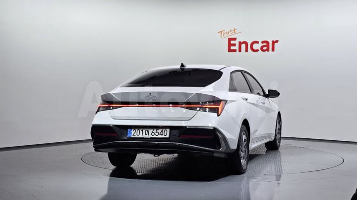 Hyundai Avante 2024 — 4