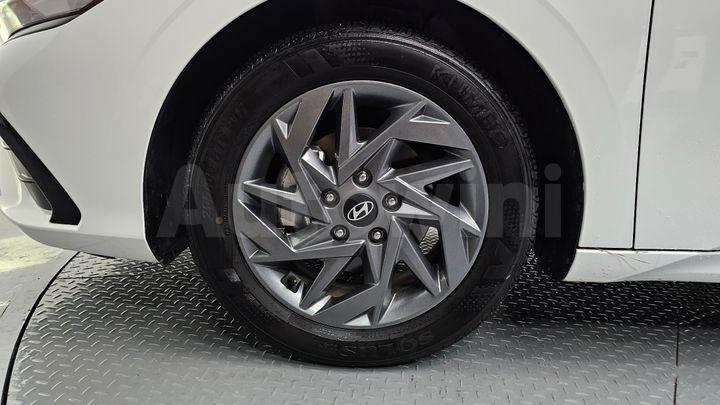 Hyundai Avante 2024 — 5