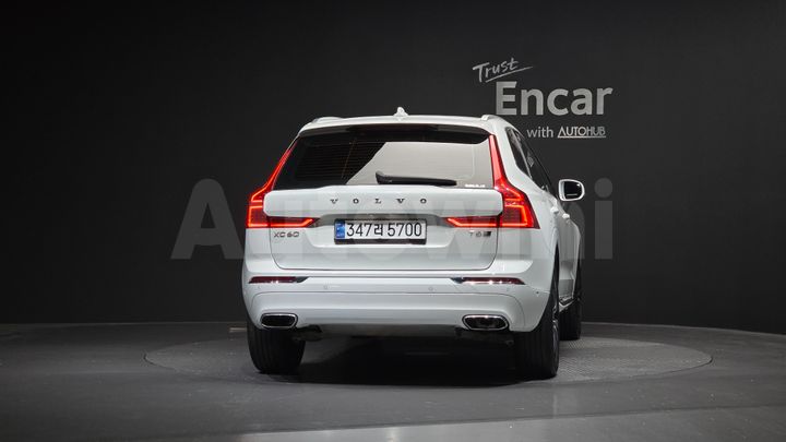 Volvo XC60 2020 — 4