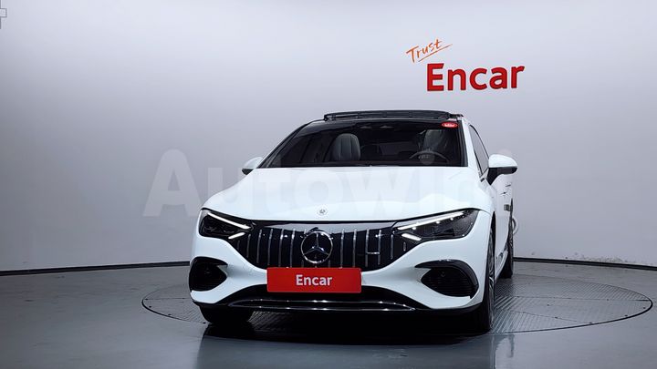 Mercedes-Benz EQE 2023 — 3