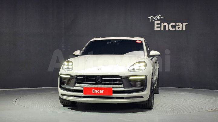 Porsche Macan 2024 — 3