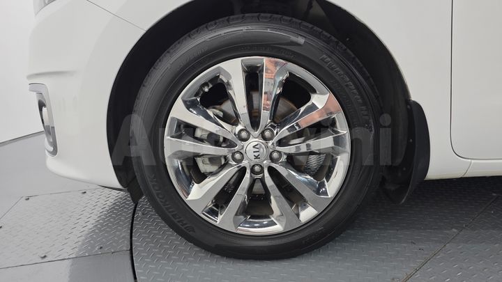 Kia Carnival 2016 — 5