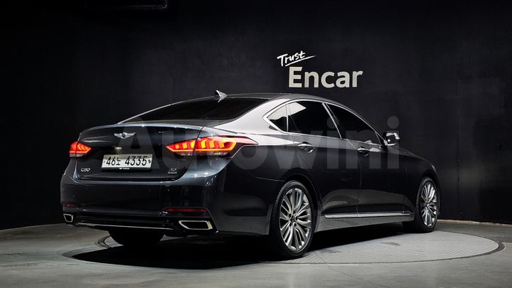 Genesis G80 2017 — 2