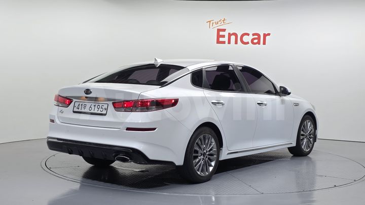 Kia K5 2019 — 2
