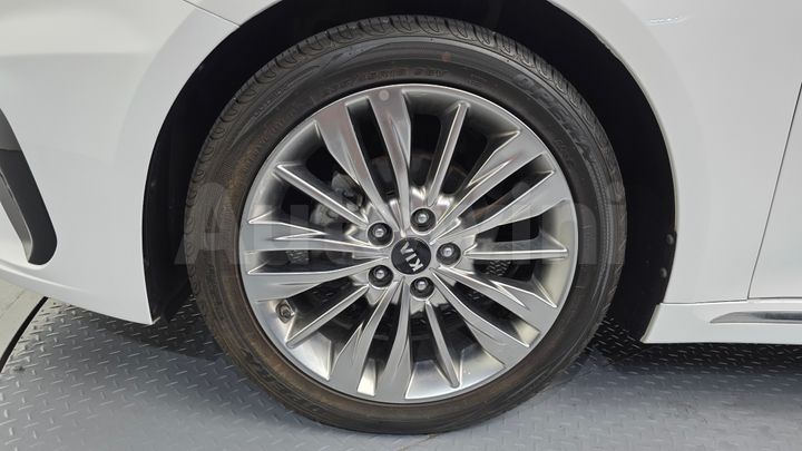 Kia K5 2019 — 5