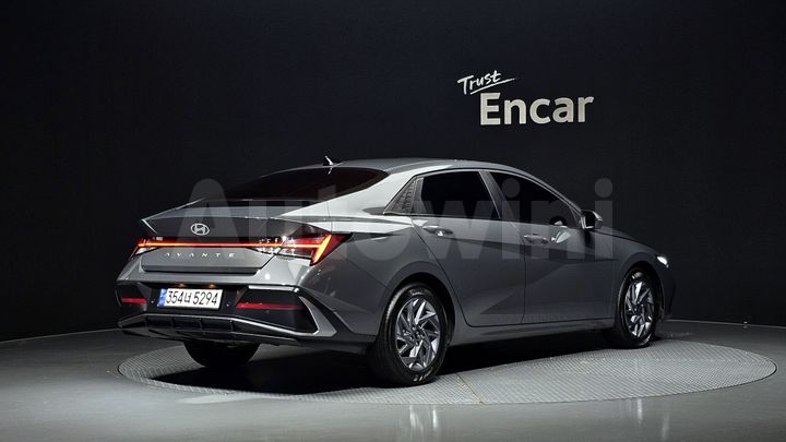Hyundai Avante 2025 — 2