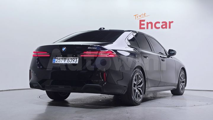 BMW 5 Series 2026 — 2