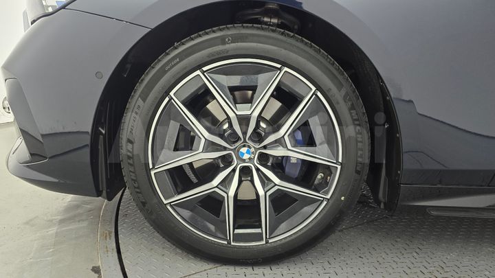 BMW 5 Series 2026 — 5
