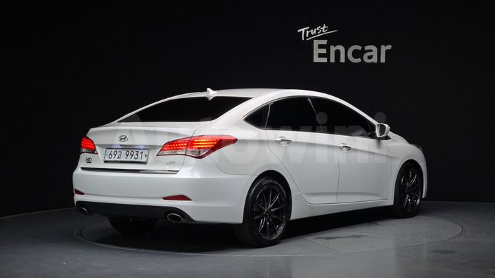 Hyundai i40 2012 — 2