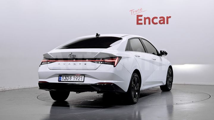 Hyundai Avante 2021 — 2