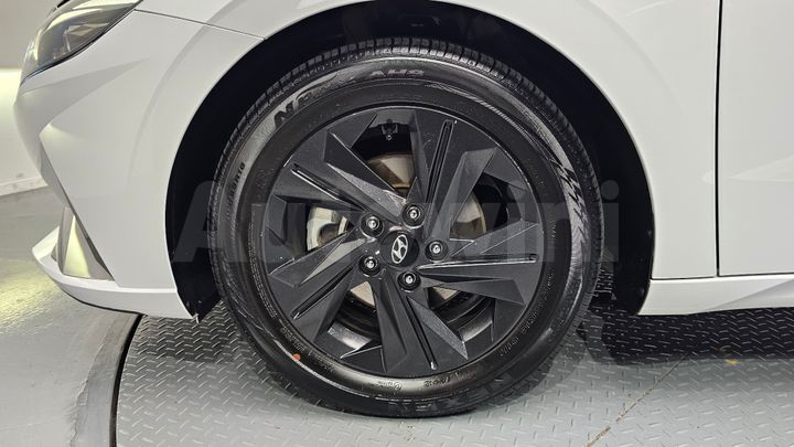 Hyundai Avante 2021 — 5