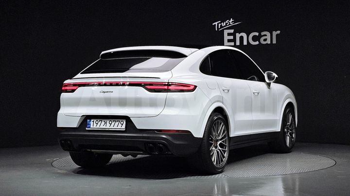 Porsche Cayenne 2022 — 2