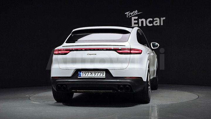 Porsche Cayenne 2022 — 4