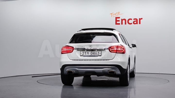 Mercedes-Benz GLA Class 2017 — 4