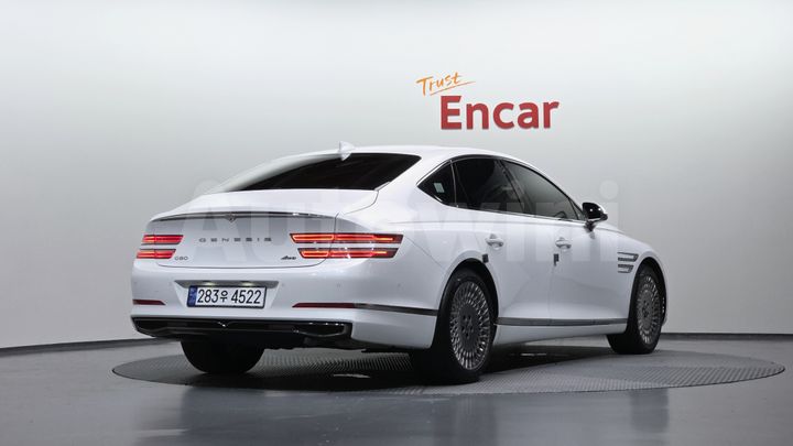Genesis G80 2022 — 2