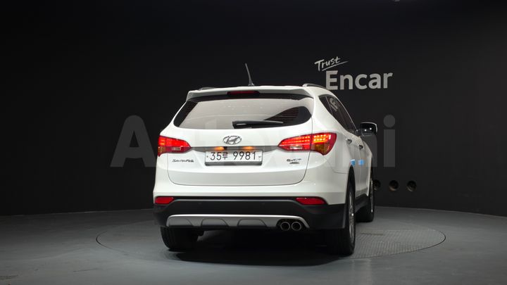 Hyundai SantaFe 2014 — 4